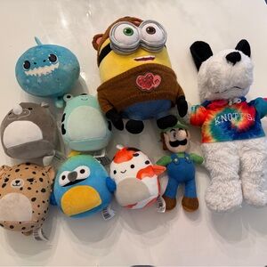 Squishmallows, Minion and Snoopy plushies